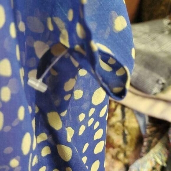 CAbi Sheer Vneck Polka Dots Casual Button Down Sleeveless Sz. S Blouse - Picture 4 of 7